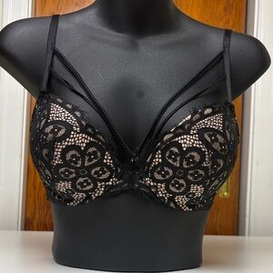 Victoria's Secret Very Sexy 30D Black & Tan Lace Detail Push Up Bra GUC